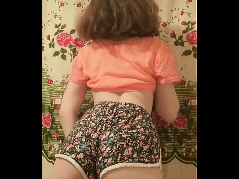 ❤️ सेक्सी तरुण बेब कॅमेऱ्यात तिची चड्डी काढत आहे ❌ लिंग ☑